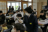 R7_1153588